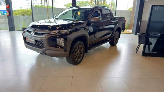 MITSUBISHI L200 TRITON 2.4 16V TURBO DIESEL SPORT OUTDOOR PLUS CD 4P 4X4 AUTOMÁTICO